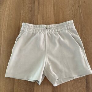 Lululemon Softstreme shorts size 4 bone color